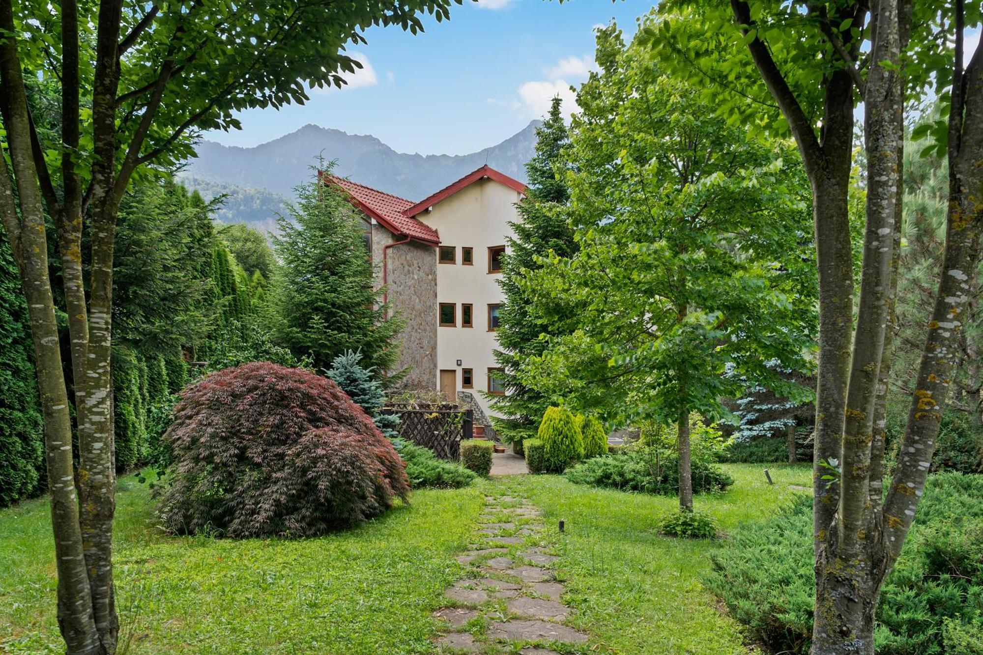 Wine Cellar Villa With Beautiful Garden In Sinaia - Busteni Poiana Tapului Exterior photo